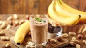 Dates and nuts shake